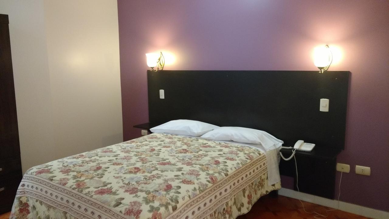 Casa Real Hotel Tacna Eksteriør billede